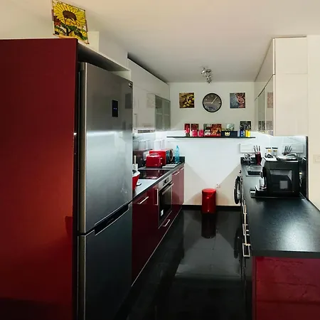 Апартамент City Apartment Varna